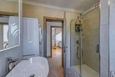 Ferienwohnung mit Klimaanlage und Balkon