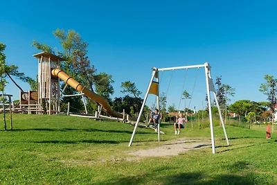 Villa mit Klimaanlage und Garten