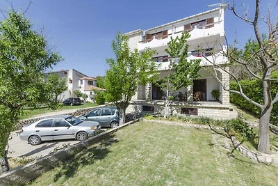 Holiday flat family holiday Pag