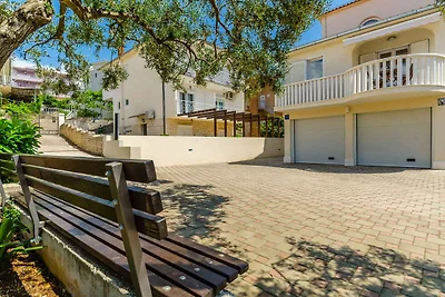 Ferienwohnung mit Balkon und Klimaanlage