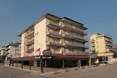 Ferienwohnung mit Balkon, 150m vom Meer