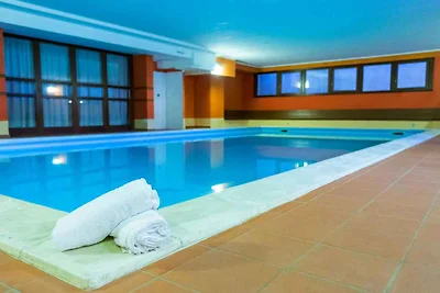 Ferienwohnung mit Balkon oder Garten und Pool