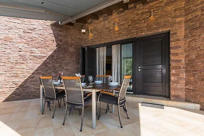 Idyllisches Ferienhaus zwischen Tribunj und