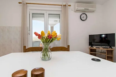 Ferienwohnung mit Balkon und Meerblick