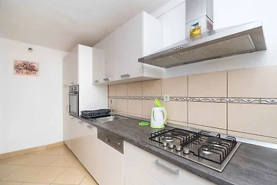 Ferienwohnung Sara in Rogoznica mit Gartenbli