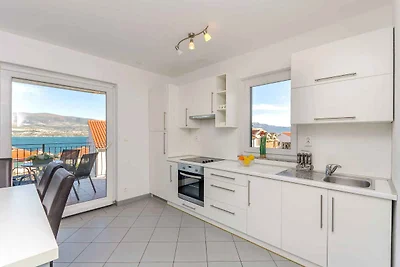 Ferienwohnung mit Klimaanlage und Blick auf d