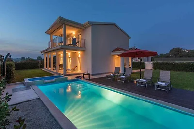 Villa mit Privatpool