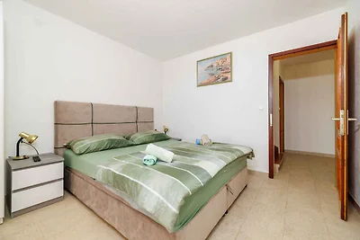 Ferienwohnung mit Terrasse und Klimaanlage