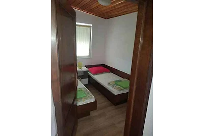 Schönes Apartment in Jezera.