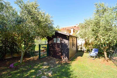 Ferienwohnung mit Garten und Klimaanlage