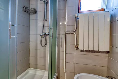 Apartment mit zwei Schlafzimmern, Garten und 