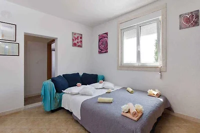 Ferienhaus mit Pool und Internet