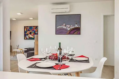 Ferienwohnung mit Pool für 6 Personen