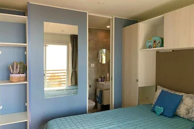 Mobilehome mit Terrasse mit Seeblick, Pool un