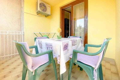 Ferienwohnung Balkon mit Möbeln