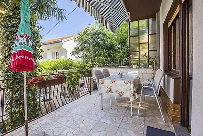 Apartment für vier Personen, nur 200 Meter vo