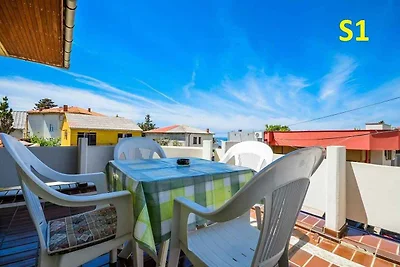 Ferienwohnung mit Balkon und mit Meerblick
