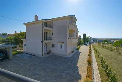 Komfortables Apartment Lili mit Meerblick auf