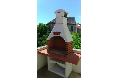 Ferienwohnung mit Terrasse und Grill