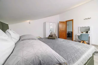 Ferienwohnung mit Balkon und Panoramablick