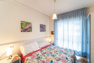 Ferienwohnung mit Balkon und Klimaanlage