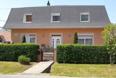 Ferienwohnung im Erdgeschoss mit WLAN