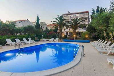 Ferienwohnung mit Pool, Grill und Terrasse