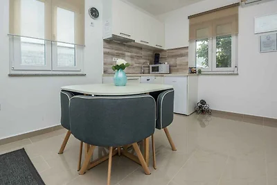 Ferienwohnung mit Klimaanlage und Balkon