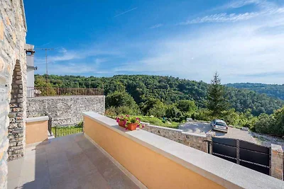 Villa mit Pool und Panoramablick