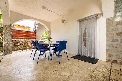 Ferienwohnung mit Terrasse, WLAN, Klimaanlage