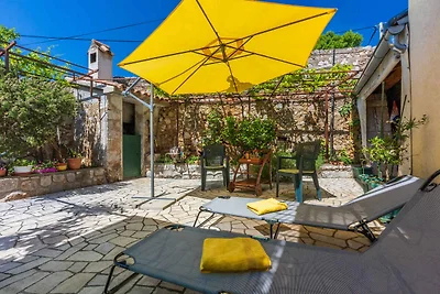 Ferienhaus mit grosser Terrasse