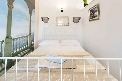 Ferienwohnung mit Terrasse und Meerblick