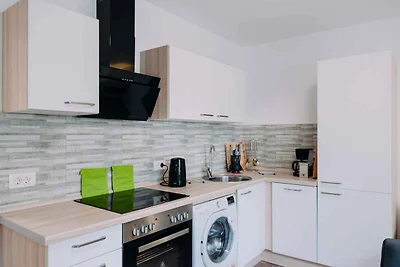 Ferienwohnung Sara mit Meerblick und Pool