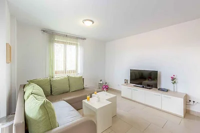 Ferienwohnung mit Balkon und Klimaanlage