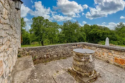 Villa mit Garten und Privatpool