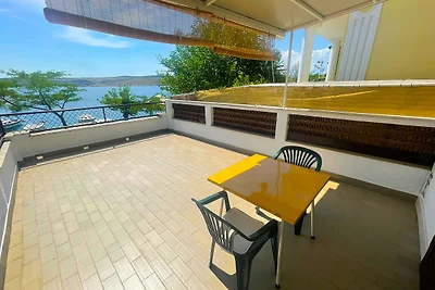 Studio mit einem Balkon direkt am Meer