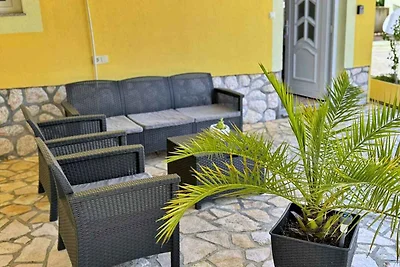 Ferienwohnung mit Terrasse und Klimaanlage