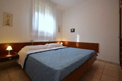 Ferienwohnung mit Garten und Klimaanlage