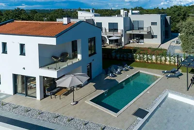 FerienHaus mit Pool
