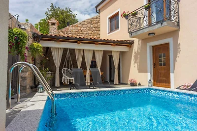 Ferienhaus mit Pool, Sauna und Grill