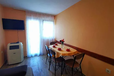 Ferienwohnung mit Balkon und Klimaanlage