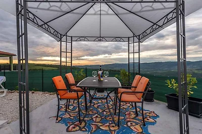 Villa mit einer schönen Aussicht auf den Flus