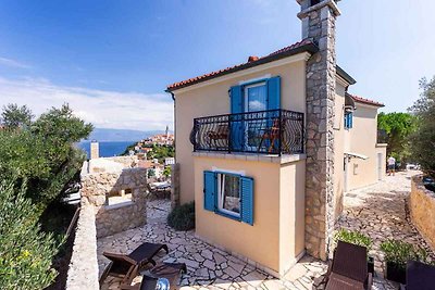 Villa mit Swimmingpool und Meerblick