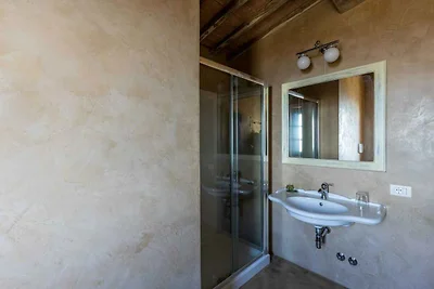 Ferienwohnung mit Pool und Balkon