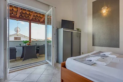 Appartamento Vacanza con famiglia Okrug Gornji