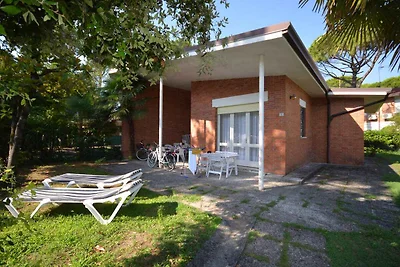 Ferienwohnung mit Garten und Klimaanlage