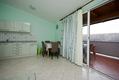 Ferienwohnung mit Klimaanlage und Terrasse di