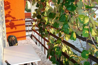 Einfach eingerichtete Wohnung in Krnica