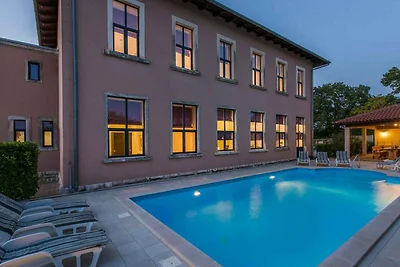 Villa mit Klimaanlage und Pool