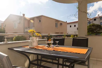 Ferienwohnung mit Terrasse und Klimaanlage